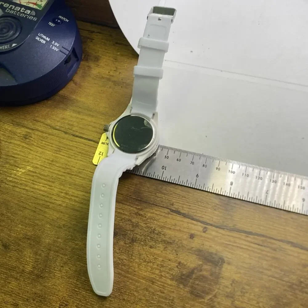 Unisex Rubber Rotating Bezel Dive Style Watch Works New Battery